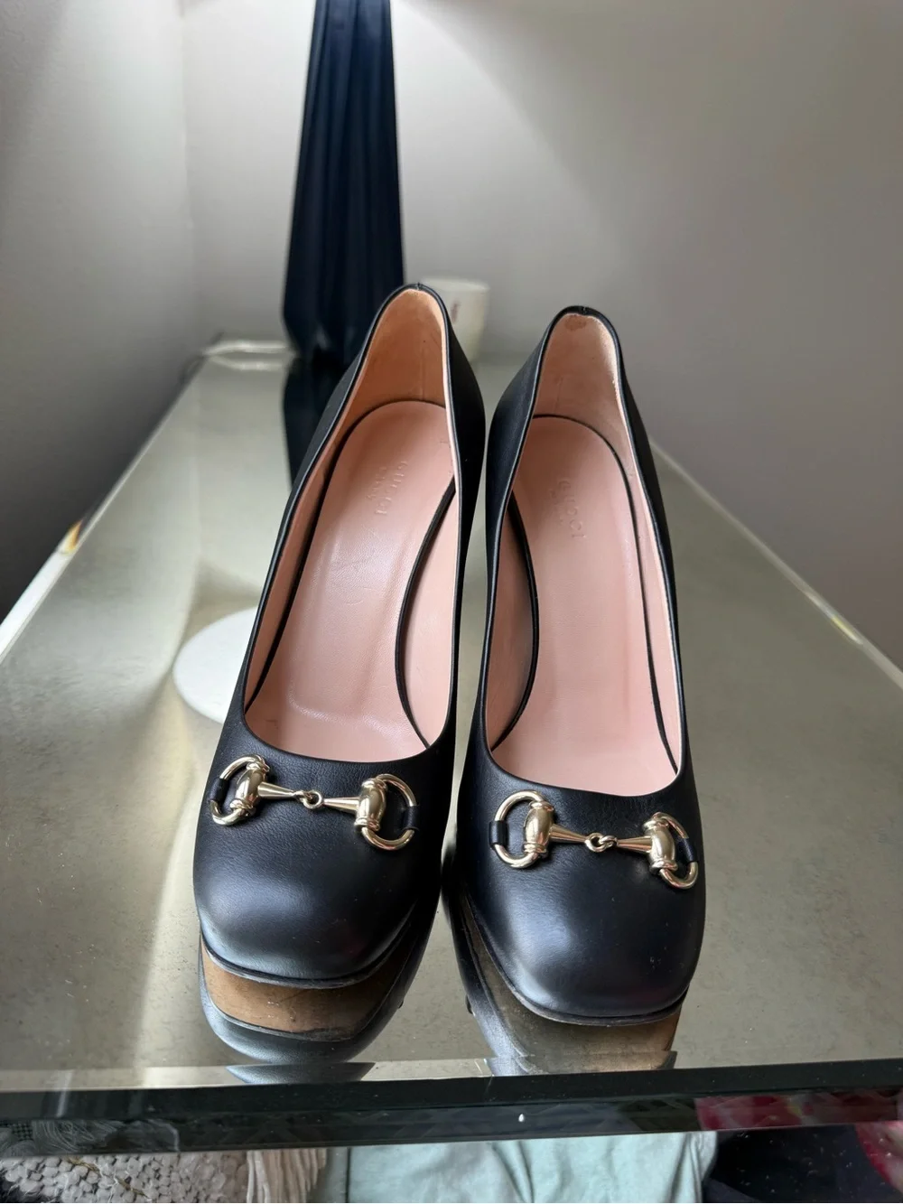 Gucci Black Leather Block Heel Pumps with Gold Horsebit , Size 7.5 ( 38) - Picture 7 of 9